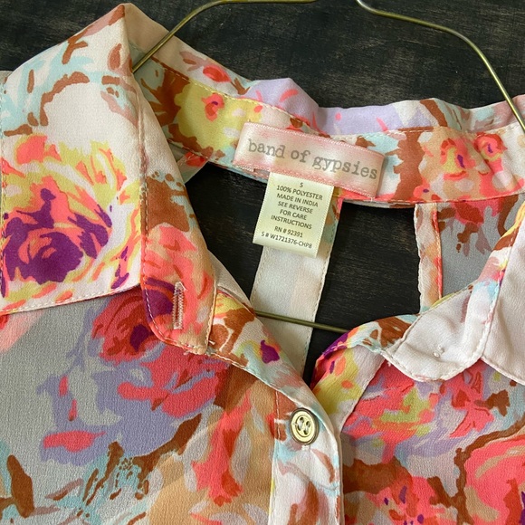 Band of Gypsies open back sheer top. - Picture 6 of 10